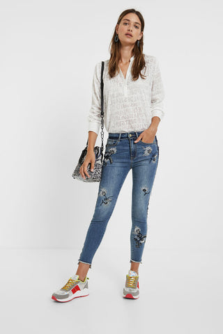Skinny embroidered floral jeans